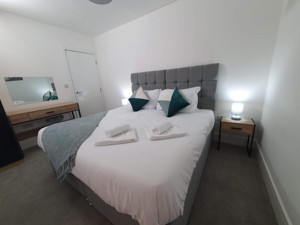 2 Bedroom Apartments In Filton By Cliftonvalley Apartments Bristol Exterior photo